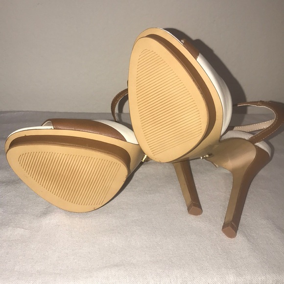 Victoria’s Secret platform sandals - Picture 5 of 11